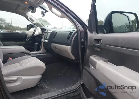 2013 Toyota Tundra Grade 5.7L V8 z USA, uszkodzony, nr VIN 5TFUW5F11DX271319